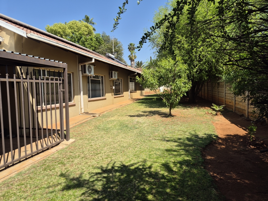 4 Bedroom Property for Sale in Wilkoppies North West